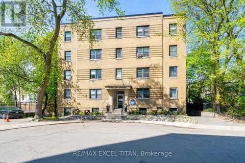 24-8 Mallory Gardens, Toronto (Yonge-St. Clair), ON, M4V2A6 | Card Image