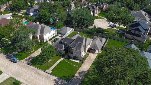 14819 Alderwick Dr, Sugar Land, TX, 77498-1021 | Card Image