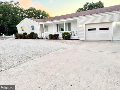 104 Nautilus Dr, Manahawkin, NJ, 08050-2450 | Card Image