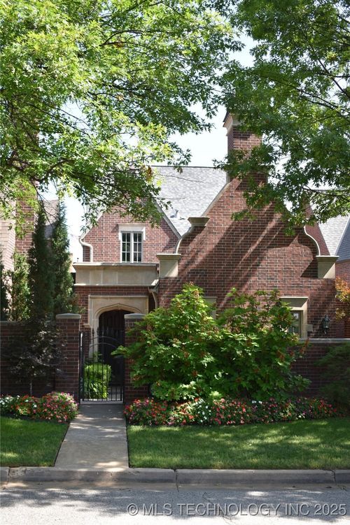 35 22nd St, Tulsa, OK, 74114-1119 | Card Image