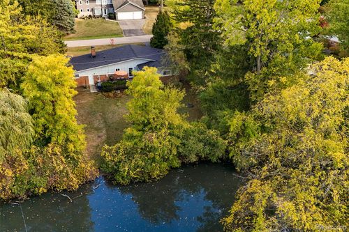 2622 Pine Ridge Rd, West Bloomfield, MI, 48324-1957 | Card Image