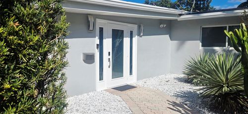 3044 Ne 15th Ter, Oakland Park, FL, 33334-4412 | Card Image