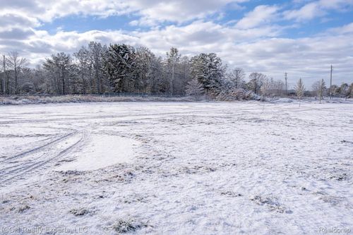 34433 Rosati Ave, Livonia, MI, 48150-1429 | Card Image