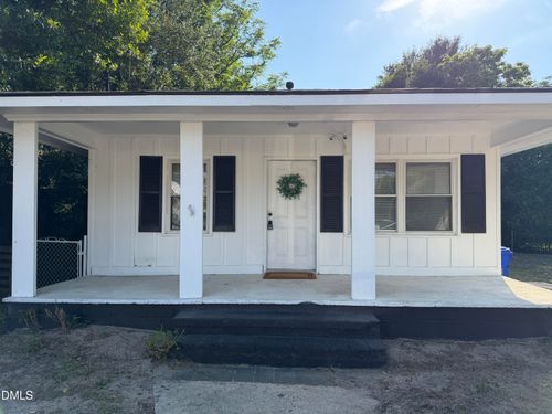 122 S 5th St, Spring Lake, NC, 28390-3546 | Card Image