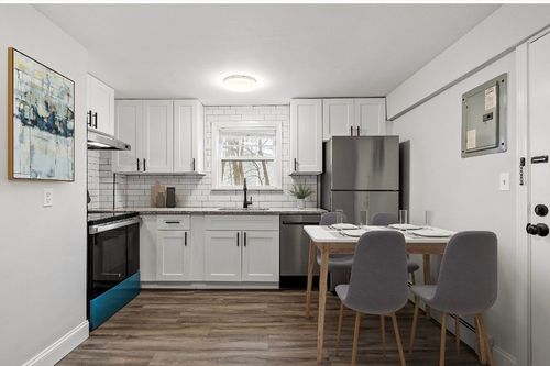 apt-4-179 Franklin St, Stoneham, MA, 02180-1517 | Card Image
