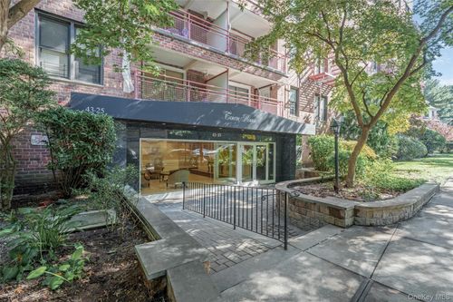 6k-43-25 Douglaston Pkwy, Douglaston, NY, 11363 | Card Image