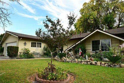 280 E Olive Ave, Merced, CA, 95340-2228 | Card Image