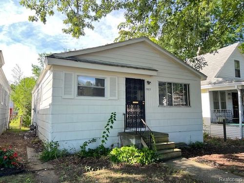1983 Brighton St, Detroit, MI, 48203-2565 | Card Image