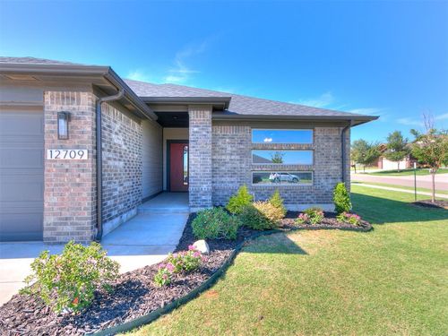 12709 Nw 4th Ter, Yukon, OK, 73099-6170 | Card Image