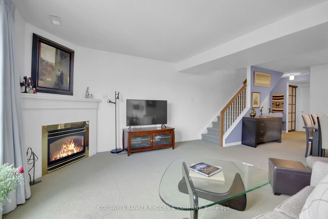 1648 Locksley Lane, Condo with 2 bedrooms, 2 bathrooms and 1 parking in Gloucester ON | Image 6
