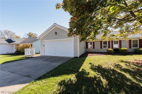 5280 Patrick Dr, Medina, OH, 44256-8362 | Card Image