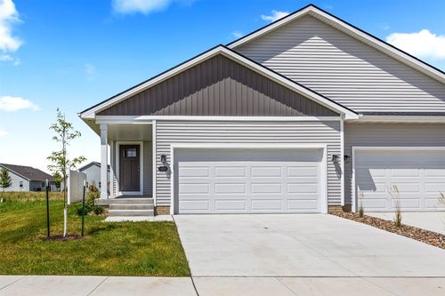 1525 Foxtail Dr Se, Altoona, IA, 50009-2222 | Card Image