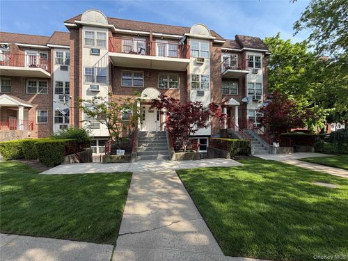 4h-172-39 Highland Ave, Jamaica, NY, 11432-2833 | Card Image