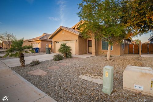 2523 S 41st Way, Yuma, AZ, 85364-9825 | Card Image
