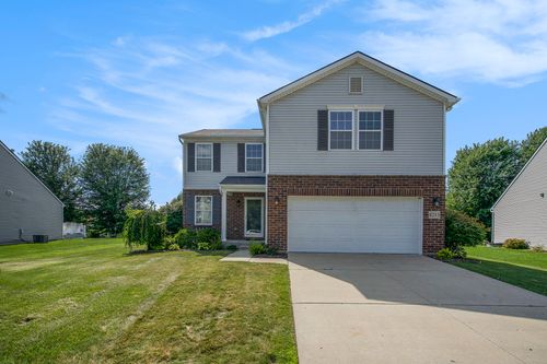 8213 Bayberry Ct, Dexter, MI, 48130-8439 | Card Image