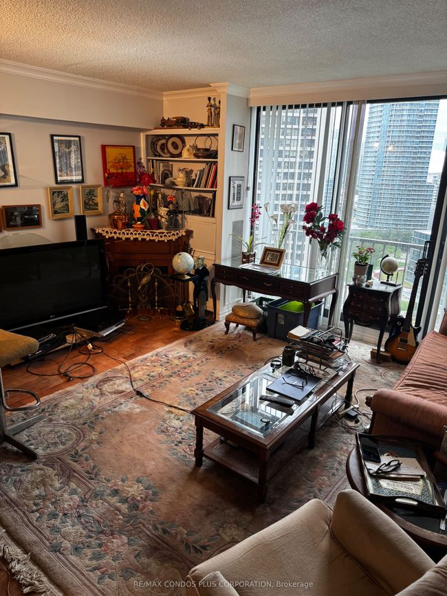 1819 - 33 Harbour Sq, Condo with 1 bedrooms, 1 bathrooms and 1 parking in Toronto ON | Image 12