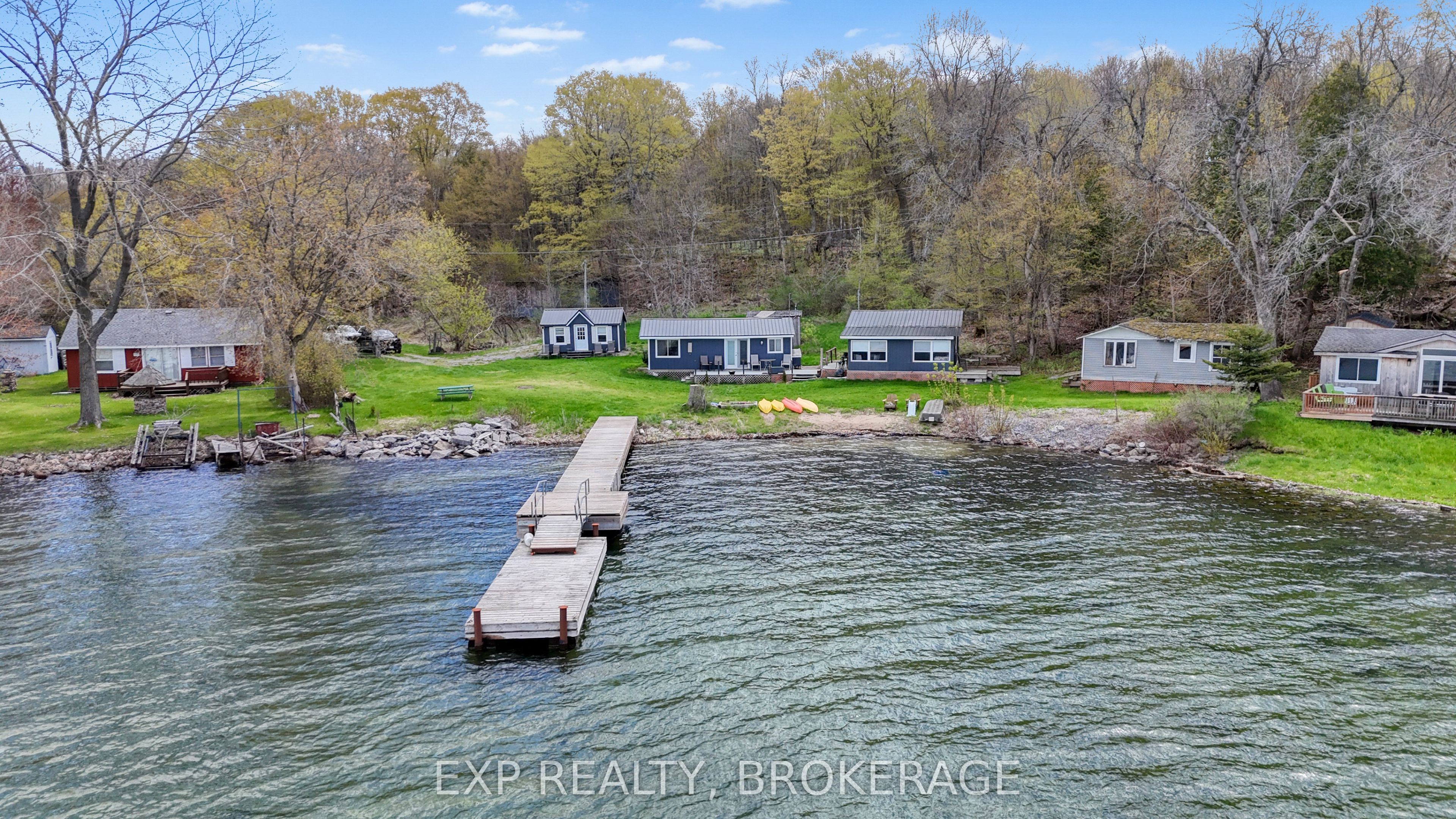 Residential in Frontenac Islands 2