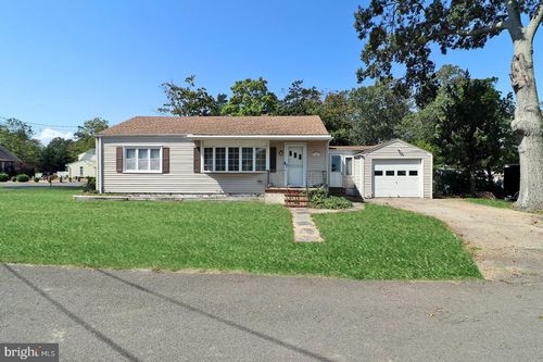 17 Pennsylvania Avenue, Waretown, NJ, 08758 | Card Image
