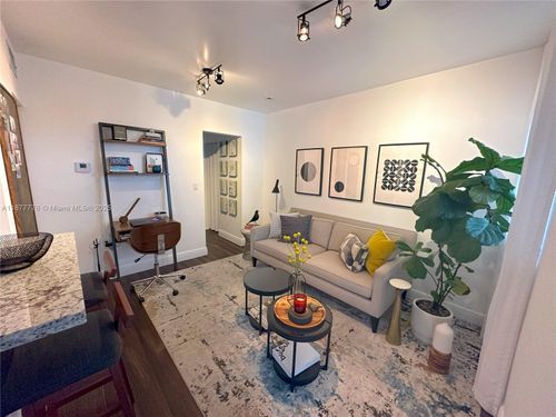 apt-20-540 Nw 7th St, North Miami, FL, 33136-3238 | Card Image