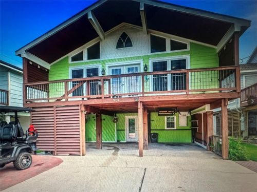 902 Grove Rd, Clear Lake Shores, TX, 77565-2505 | Card Image