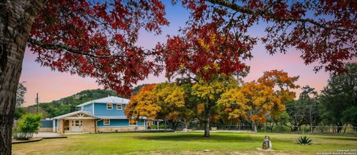 304 Hub Dr, Wimberley, TX, 78676-5414 | Card Image