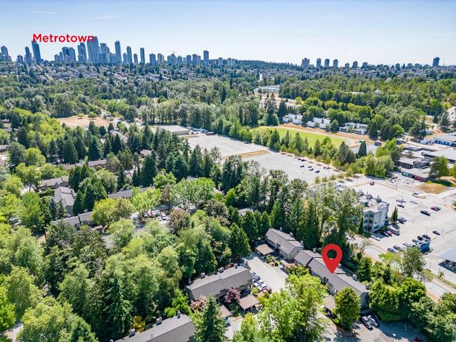 4716 Willowdale Place, Townhouse with 4 bedrooms, 1 bathrooms and 2 parking in Burnaby BC | Image 29