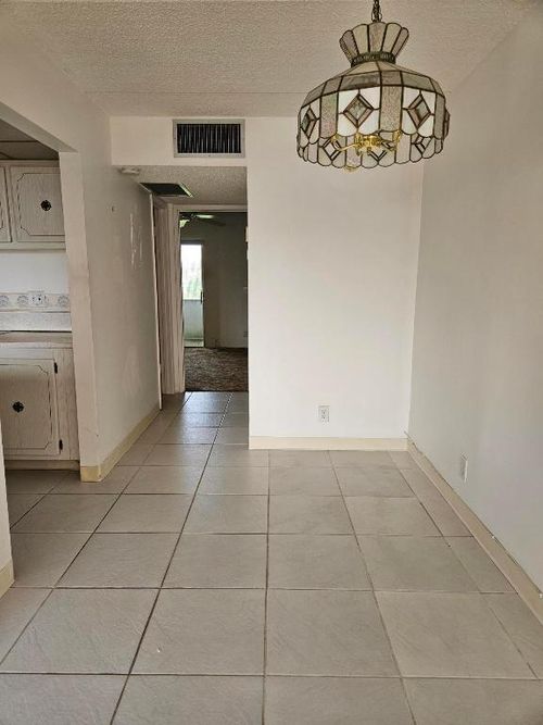 118-500 Village Green Cir W, Palm Springs, FL, 33461-6519 | Card Image