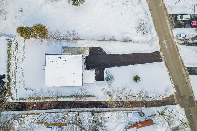 696 Hillview Cres, House other with 6 bedrooms, 5 bathrooms and 10 parking in Pickering ON | Image 47
