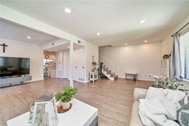 16011 Sugarpine Ln, Townhouse with 4 bedrooms, 3 bathrooms and 2 parking in Cerritos CA | Image 8