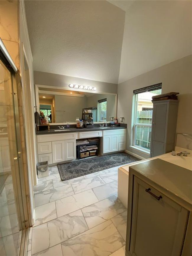 7938 Feather Springs Dr, House other with 4 bedrooms, 4 bathrooms and 2 parking in Houston TX | Image 18