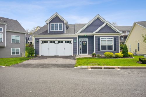 61-61 Fieldstone Ln, Beacon Falls, CT, 06403-1481 | Card Image