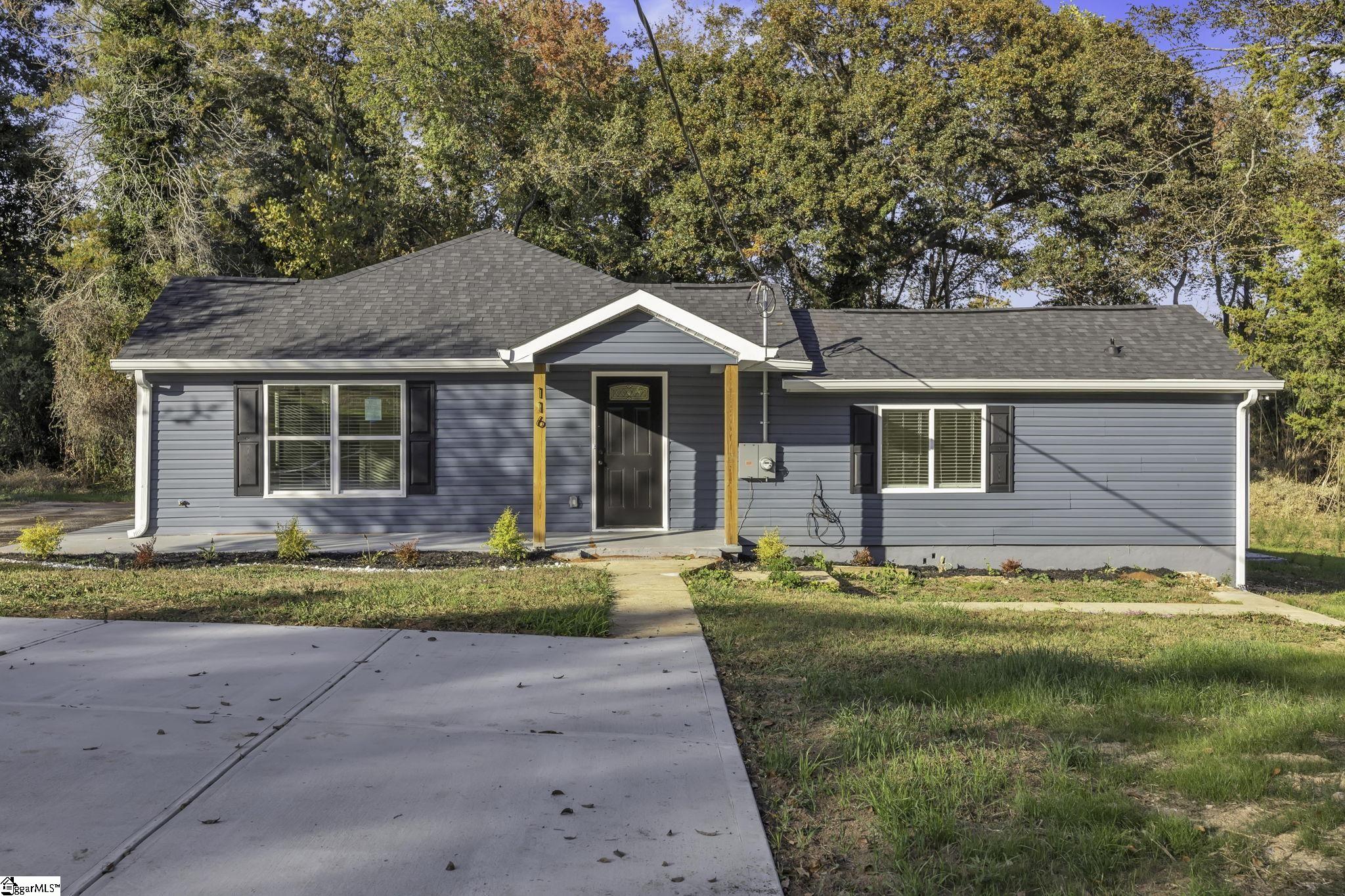 Nix Cir, Greenville, SC 29617