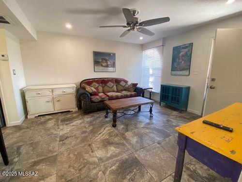 unit-b-480 S Paseo Lobo, Green Valley, AZ, 85614-0890 | Card Image