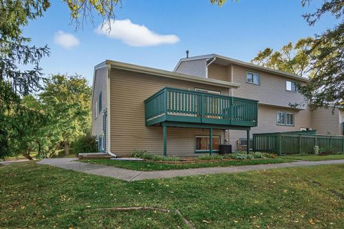 4863 Grenwich Way N, Oakdale, MN, 55128-2039 | Card Image