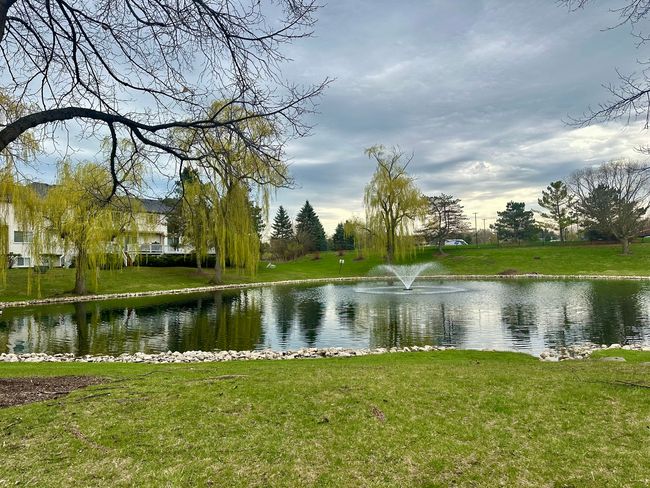 227 Wellington Cir, Townhouse with 2 bedrooms, 2 bathrooms and 1 parking in Gurnee IL | Image 34