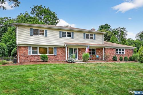 421 Elbert St, Ramsey, NJ, 07446-1008 | Card Image