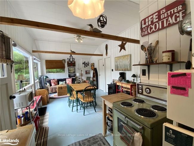 11001 Crane Lake Dr, House other with 3 bedrooms, 1 bathrooms and 2 parking in Dorset ON | Image 10