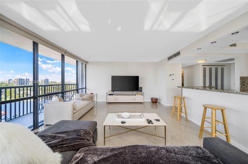 apt-1502-2017 S Ocean Dr, Hallandale Beach, FL, 33009-6654 | Card Image
