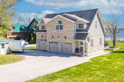 19 Aldred Dr, House other with 4 bedrooms, 4 bathrooms and 9 parking in Port Perry ON | Image 2