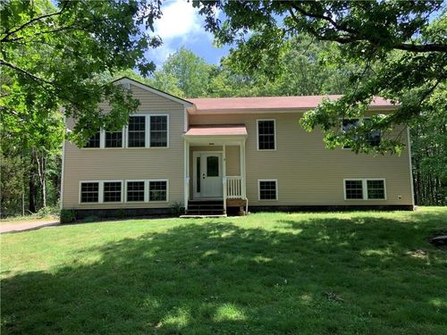 6 Hide A Way Dr, Ashaway, RI, 02804-3001 | Card Image