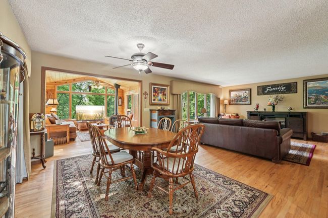 23-web-or-mls-Barnes Ave-0306-023.jpg | Image 12