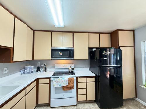 937 Pacific Avenue, Fairfield, CA, 94533 | Card Image