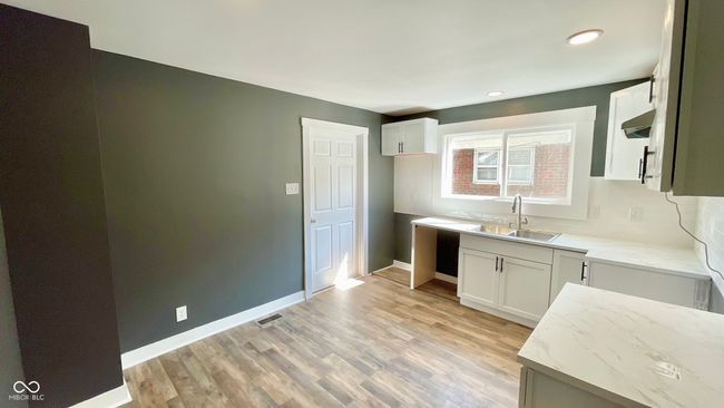 929 Bancroft St, House other with 3 bedrooms, 2 bathrooms and null parking in Indianapolis IN | Image 5