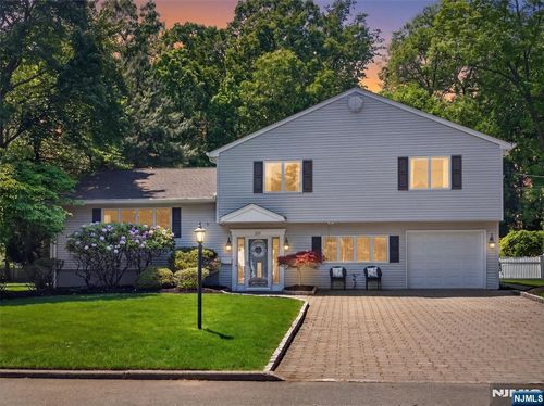 219 Kociemba Dr, River Vale, NJ, 07675-5531 | Card Image