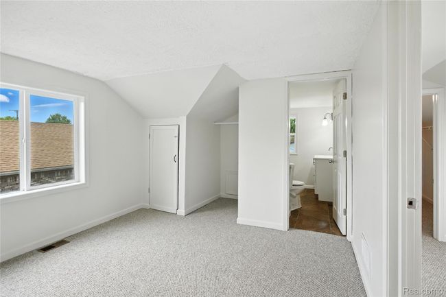 Bedroom 2-Loft.JPG | Image 15