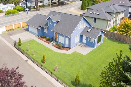 9320 220th St Sw, Edmonds, WA, 98020-4552 | Card Image