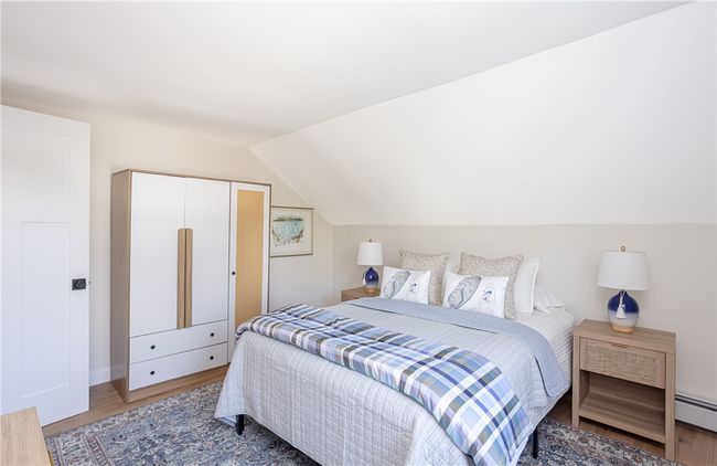 4 Gladding Ct, Home with 3 bedrooms, 1 bathrooms and 3 parking in Newport RI | Image 36
