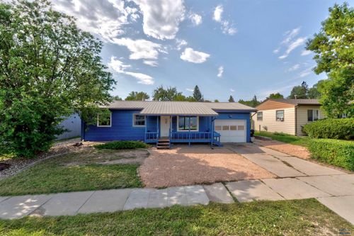 325 E Anamosa St, Rapid City, SD, 57701-1083 | Card Image