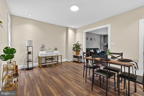 3304 Brighton St, BALTIMORE, MD, 21216-3338 | Card Image