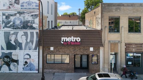 1005 W Broadway Ave, Minneapolis, MN, 55411-2503 | Card Image